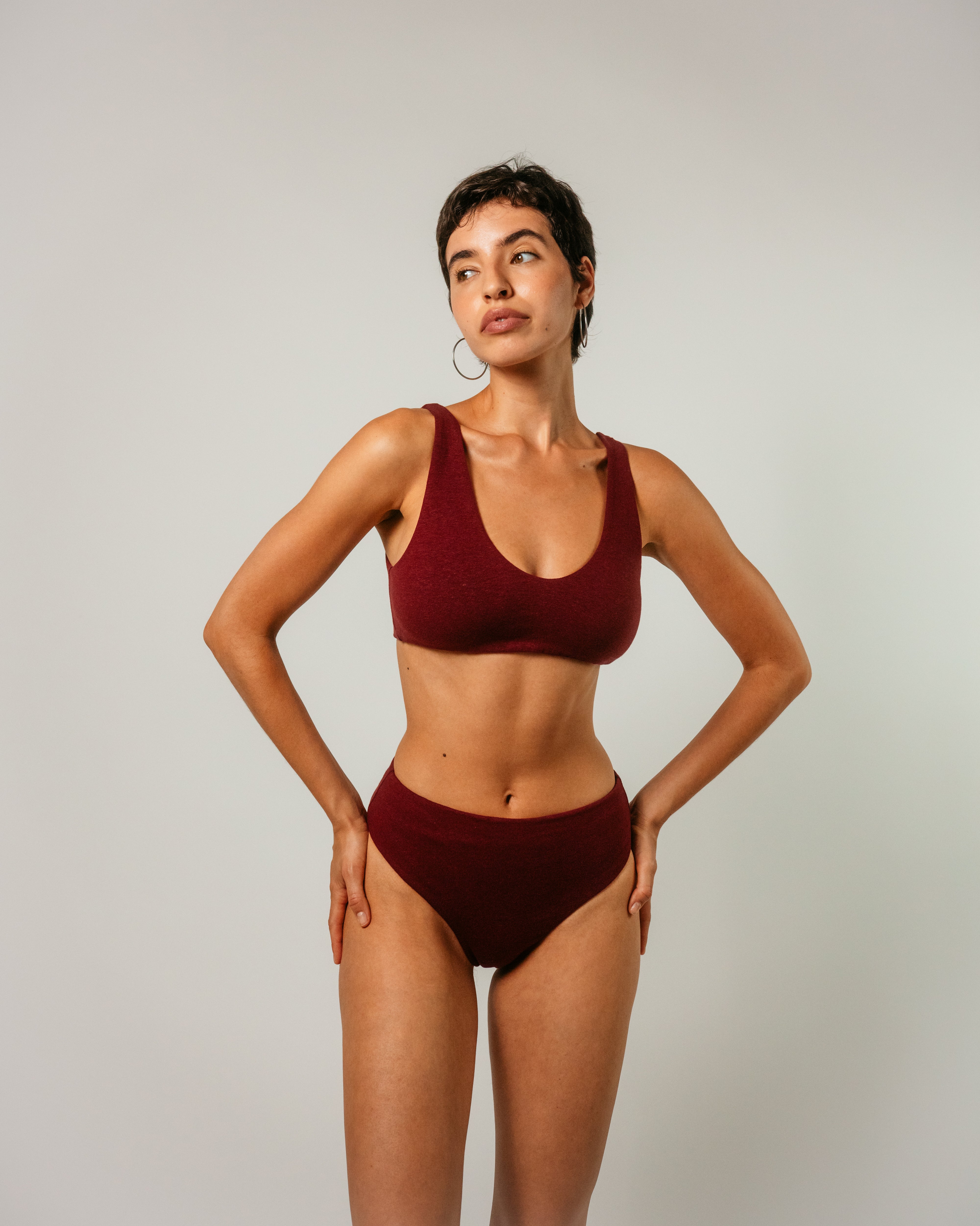 The Classic • Dahlia