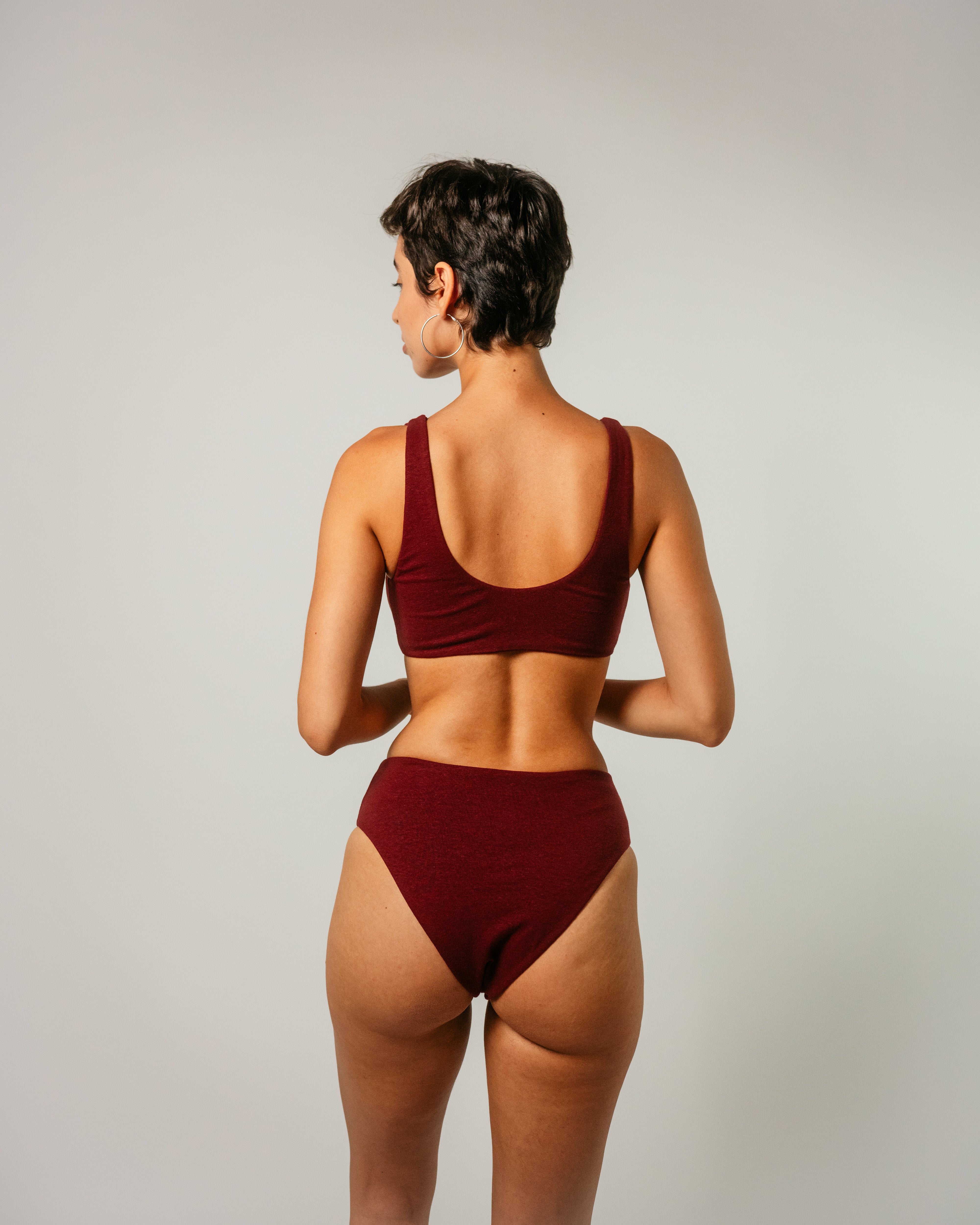 The Classic • Dahlia